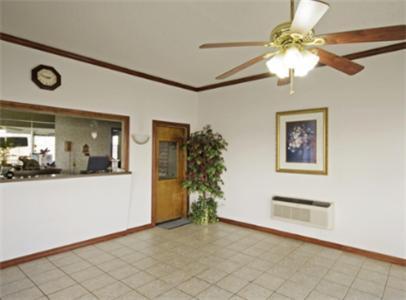 Executive Inn Muldrow 外观 照片